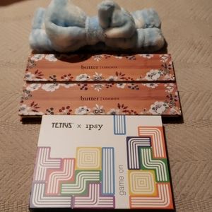 Bundle of 3 Eyeshadow Palettes & Hair Band